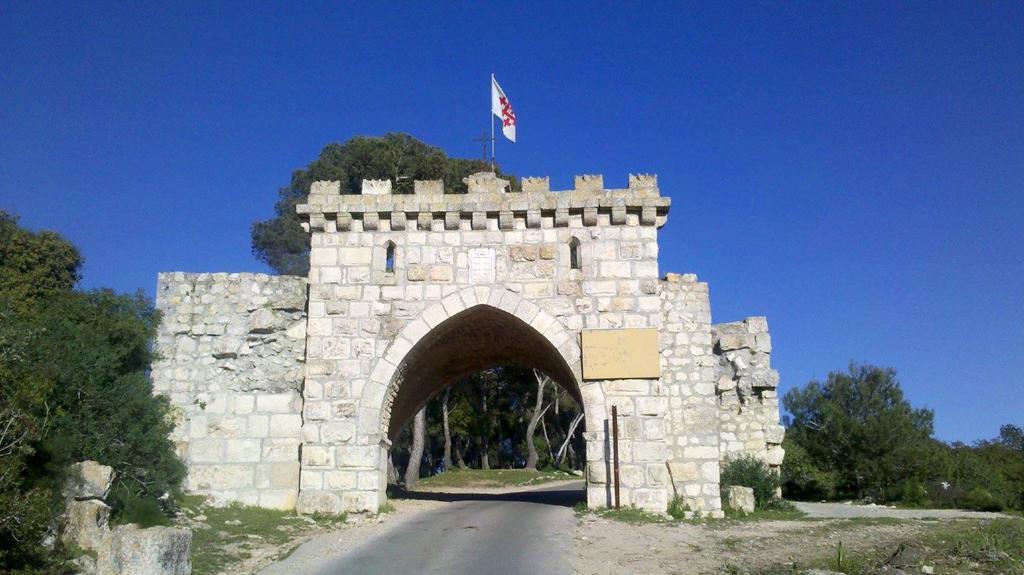 Pearl Of The Valley Hotel Kfar Tavor エクステリア 写真