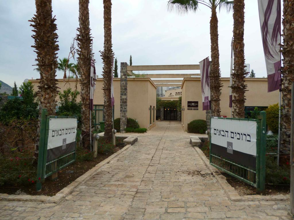 Pearl Of The Valley Hotel Kfar Tavor エクステリア 写真