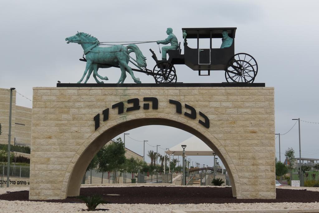 Pearl Of The Valley Hotel Kfar Tavor エクステリア 写真