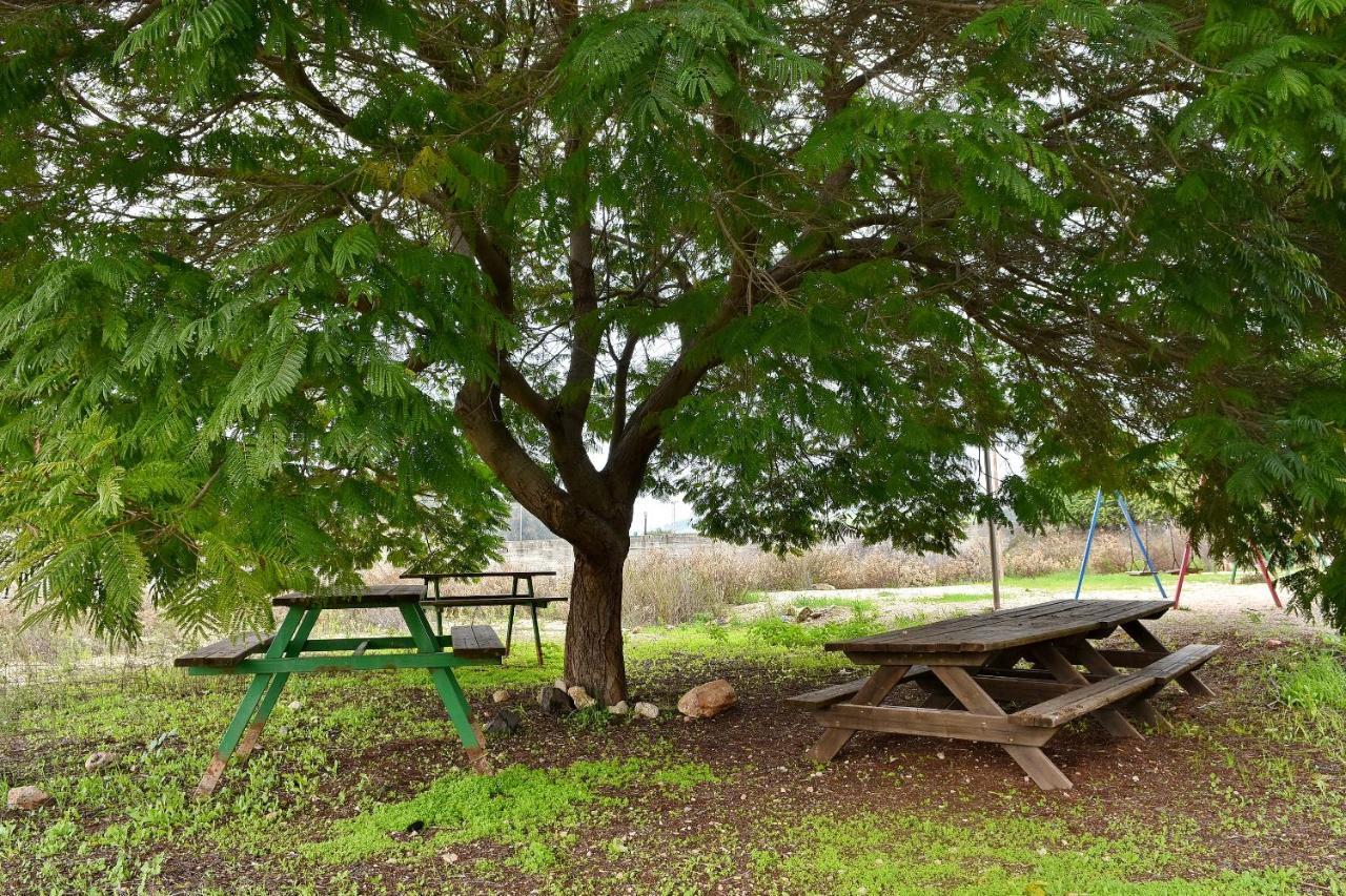 Pearl Of The Valley Hotel Kfar Tavor エクステリア 写真