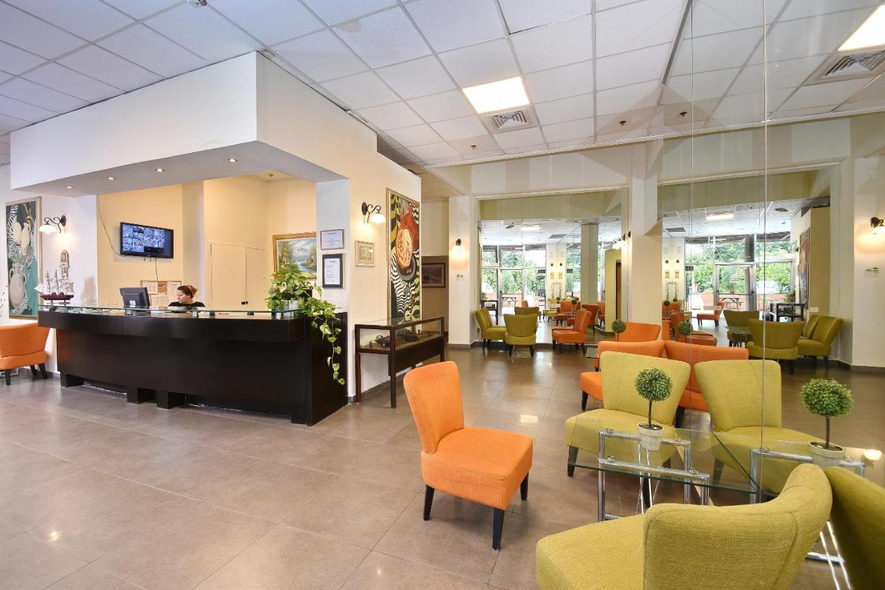 Pearl Of The Valley Hotel Kfar Tavor エクステリア 写真