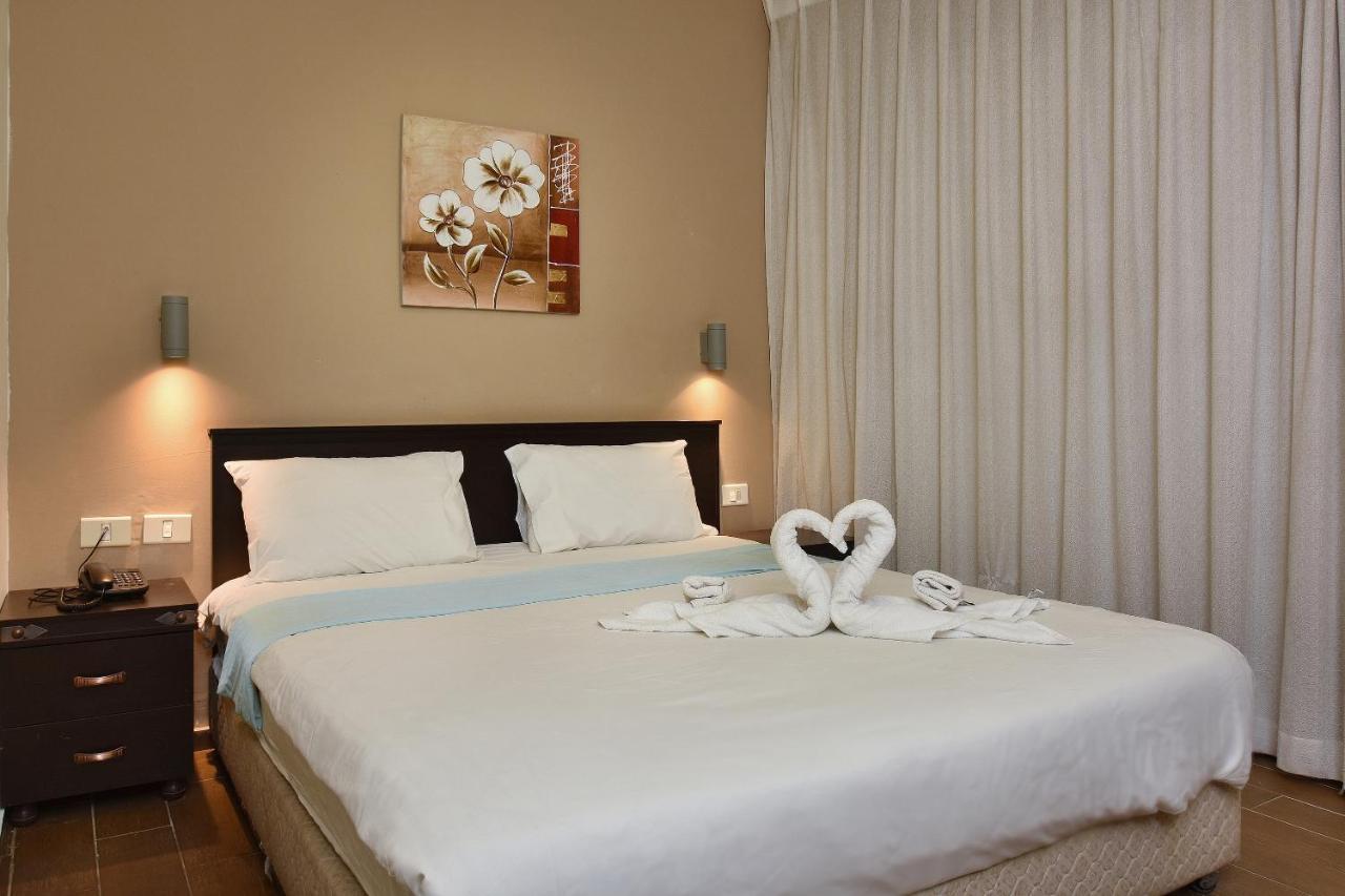 Pearl Of The Valley Hotel Kfar Tavor エクステリア 写真