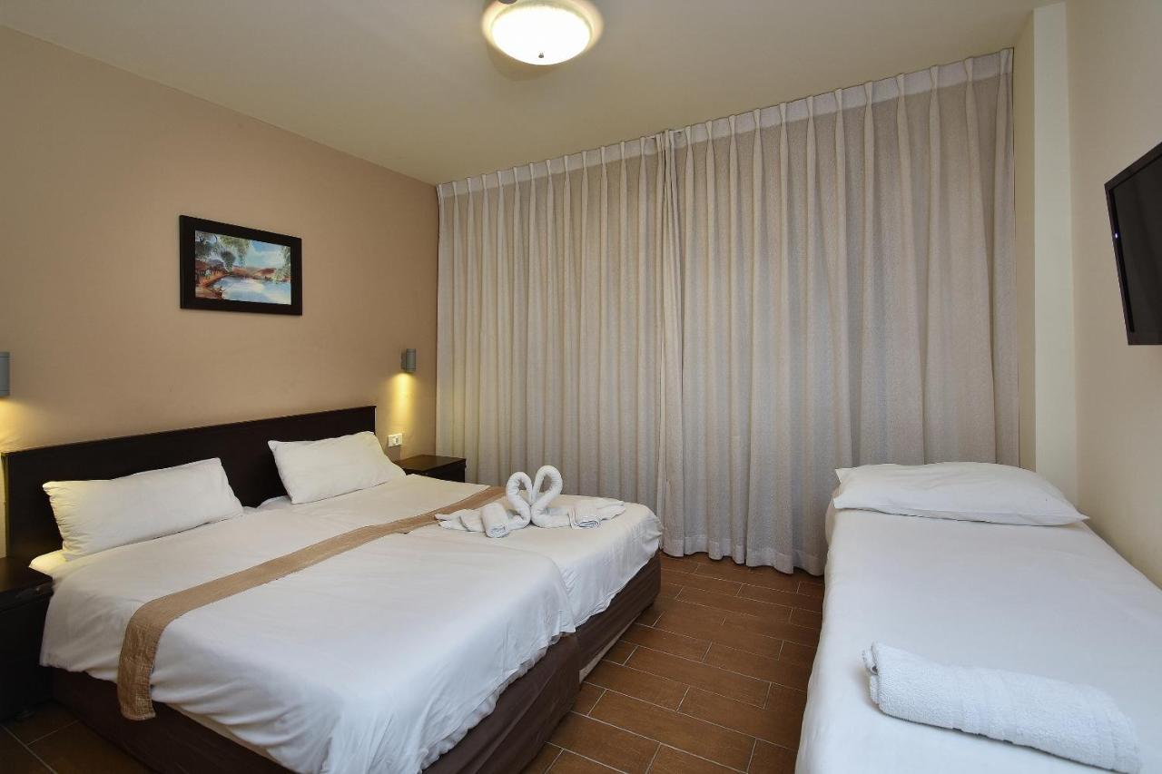 Pearl Of The Valley Hotel Kfar Tavor エクステリア 写真