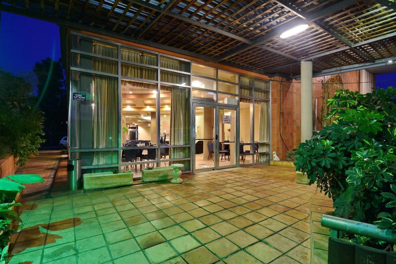 Pearl Of The Valley Hotel Kfar Tavor エクステリア 写真